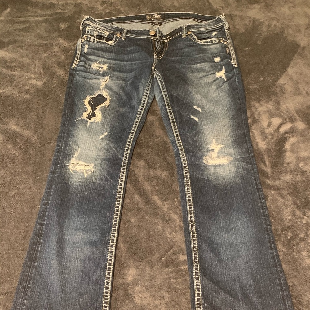 Silver Jeans Sz 34/33 Distressed